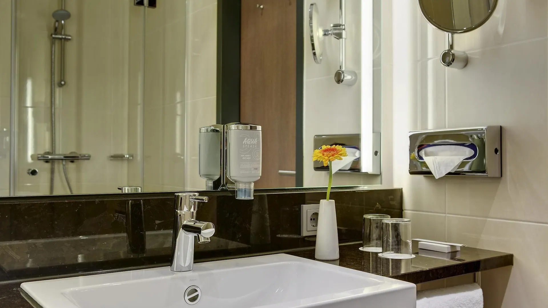 Intercityhotel Berlin Hauptbahnhof 4*,  Germany