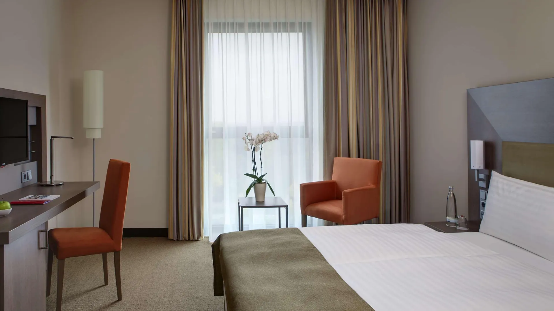 **** Hotel Intercityhotel Berlin Hauptbahnhof Germany