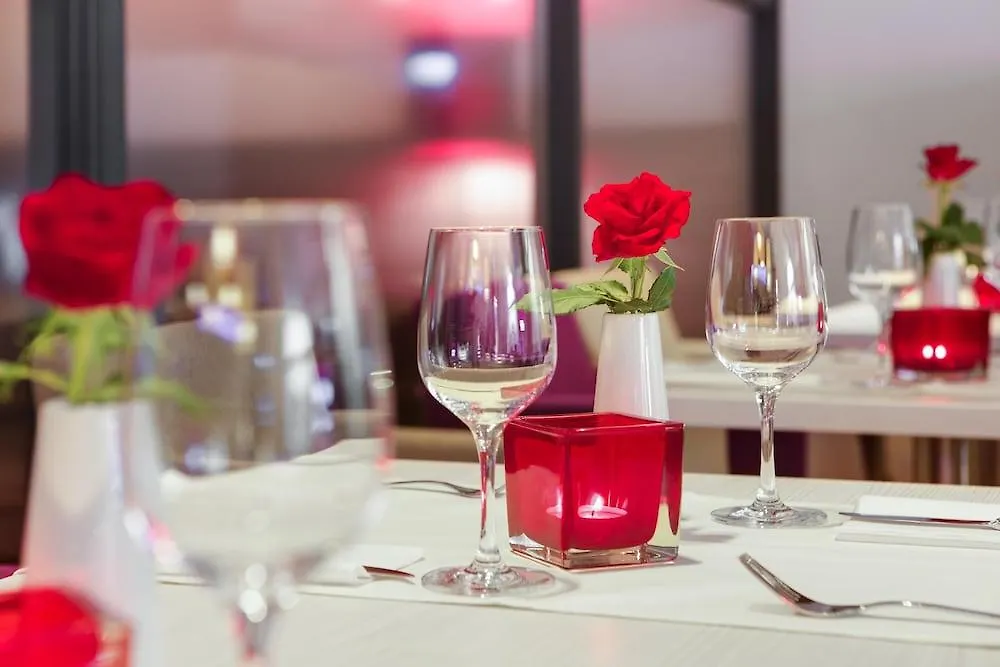 Intercityhotel Berlin Hauptbahnhof 4*,