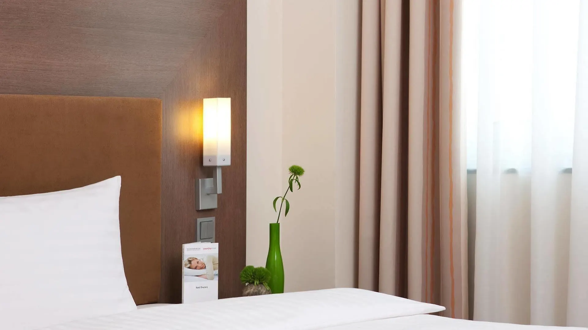 **** Hotel Intercityhotel Berlin Hauptbahnhof Alemanha