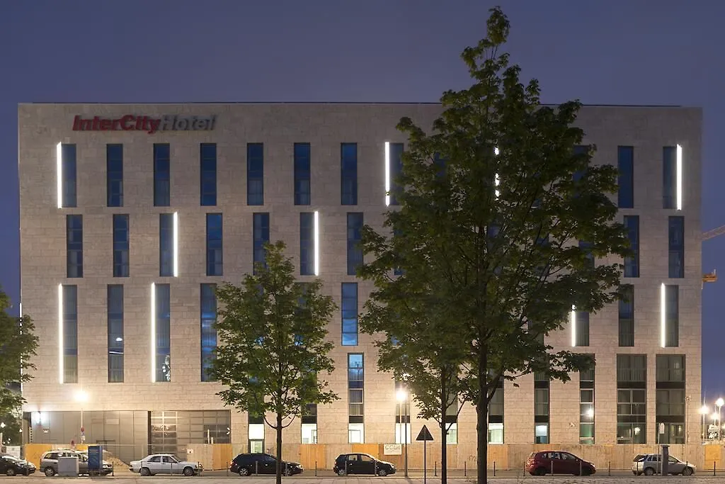 Intercityhotel Berlin Hauptbahnhof 4*,  Alemanha